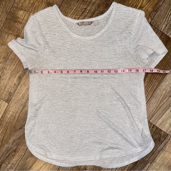 Athleta Breezy Scoop Neck Heather Grey Stripe Short Sleeve Tee Size XXS - Picture 9 of 10